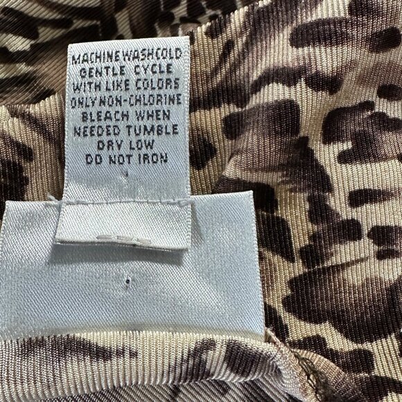 Chico’s Travelers sz 3(XL/16) brown animal print long sleeve asymmetric hem top - Picture 5 of 6